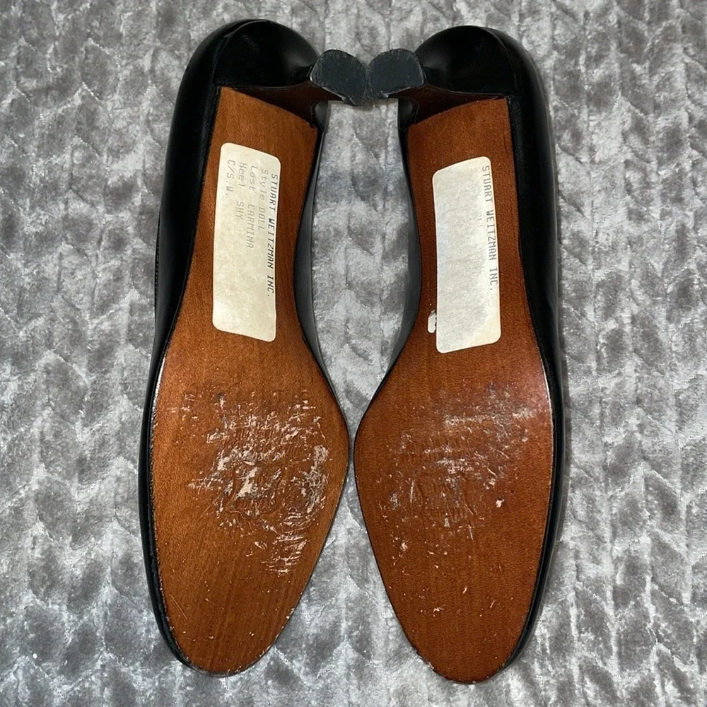 Stuart‎ Weitzman Elegant Black Leather Women's Shy Heels. Size 6.